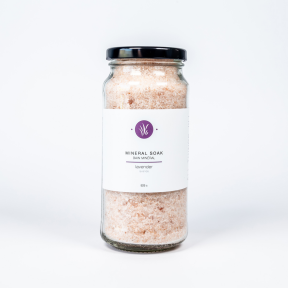 ALL THINGS JILL Mineral Soak: Lavender